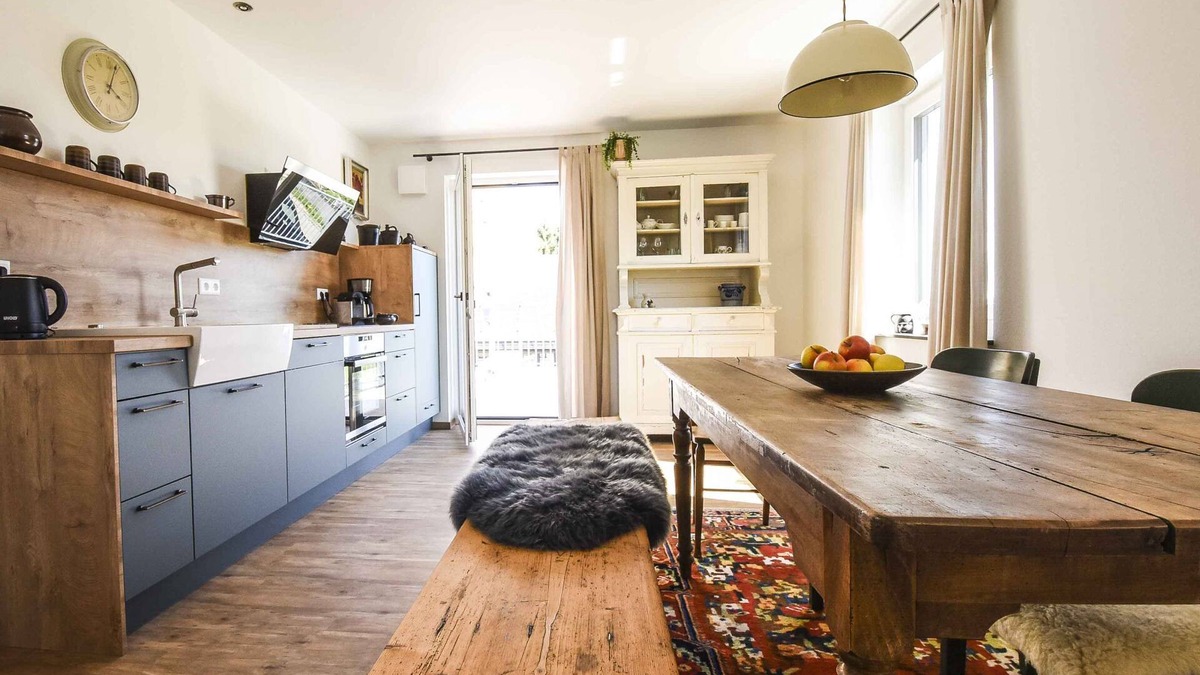 Blattringen Apartment | Ferienwohnung Im Weiler, 70 qm, 1 Schlafraum, max. 4 Personen