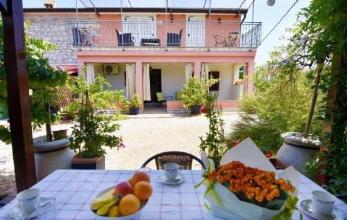 Đuba Apartment | Ferienwohnung in Đuba mit Garten, Terrasse und Grill