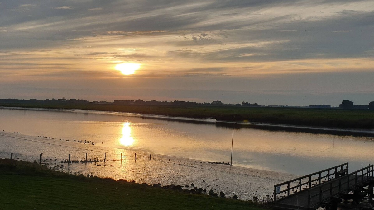 Lehe House | Ferienwohnung in Alleinnutzung mit Garten und Teich, Nähe Sankt Peter Ording