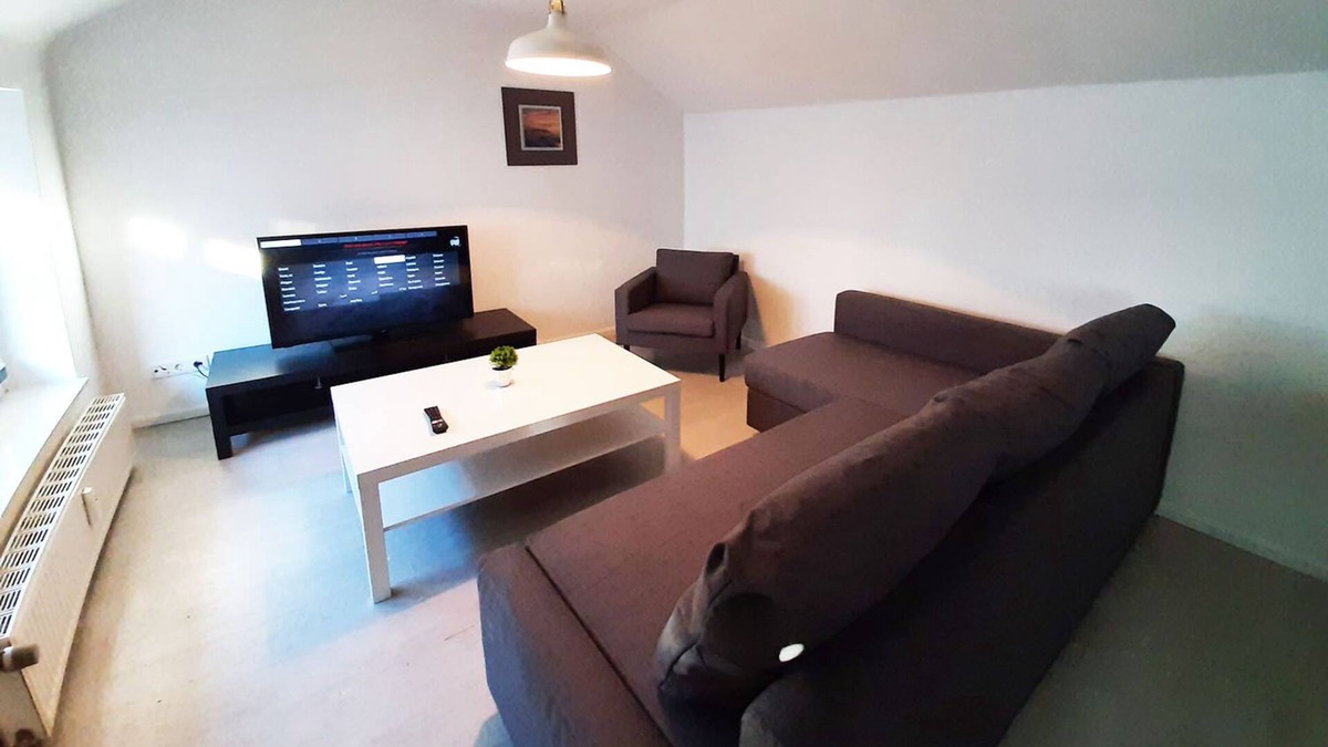 Rommerskirchen Apartment | Ferienwohnung in Rommerskirchen / Ramrath , 70qm, 2 Schlafzimmer, 1 Wohn- /schlafzimmer, Max. 5 Personen