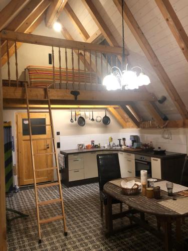 Suedwest Apartment | Ferienwohnung in historischem 3-Seitenhof