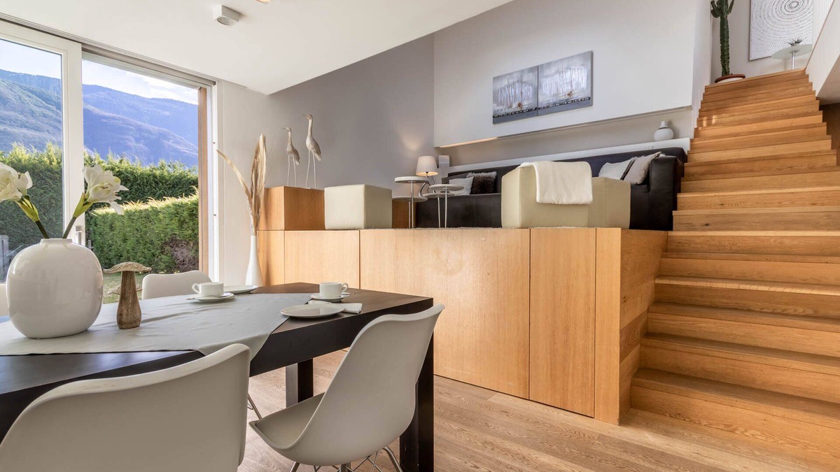 Salorno Other | Ferienwohnung in Ruhiger Lage, Mitten im Grün