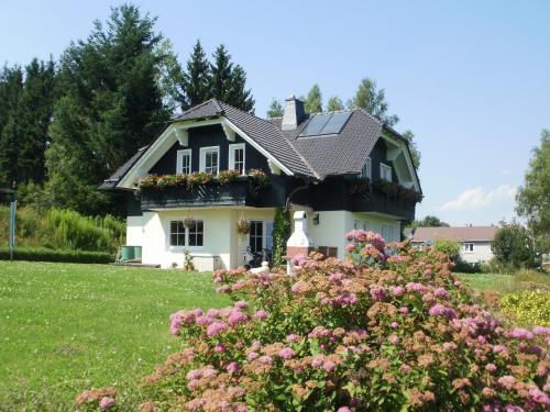 Frauenwald Apartment | Ferienwohnung in Waldnähe am Thüringer Rennsteig