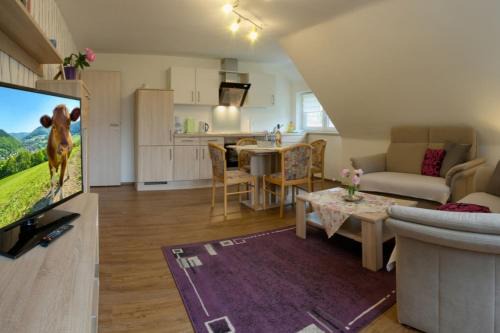 Untermunstertal Apartment | Ferienwohnung Köpfleblick im Haus Bergblick