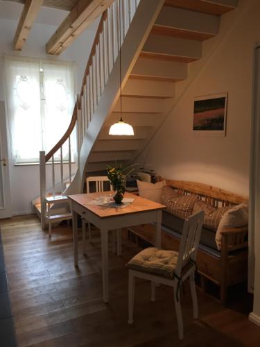 Babelsberg Sud Apartment | Ferienwohnung Kamp `Himmelsblick` mit Schlafgalerie