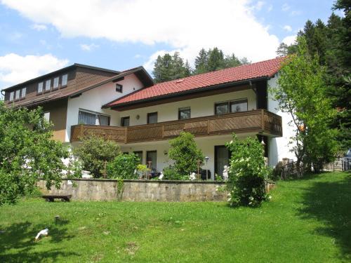 Warmensteinach Apartment | Ferienwohnung Karlsruh