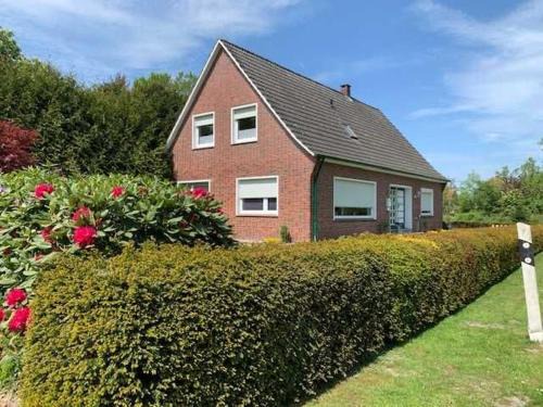 Hesel Apartment | Ferienwohnung Kastanienhof, 35165