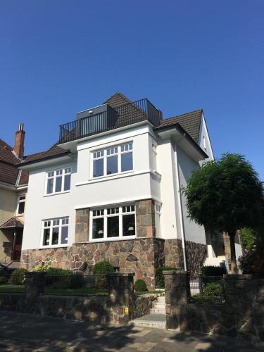 Holtenau Apartment | Ferienwohnung Kiel - Kanalblick