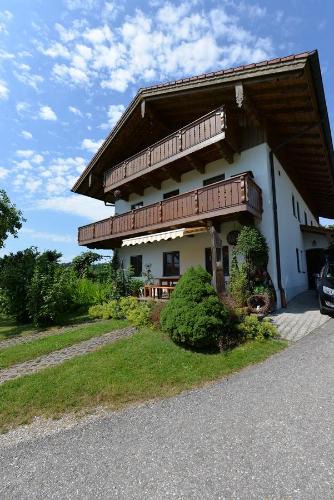 Rimsting Apartment | Ferienwohnung Kurz