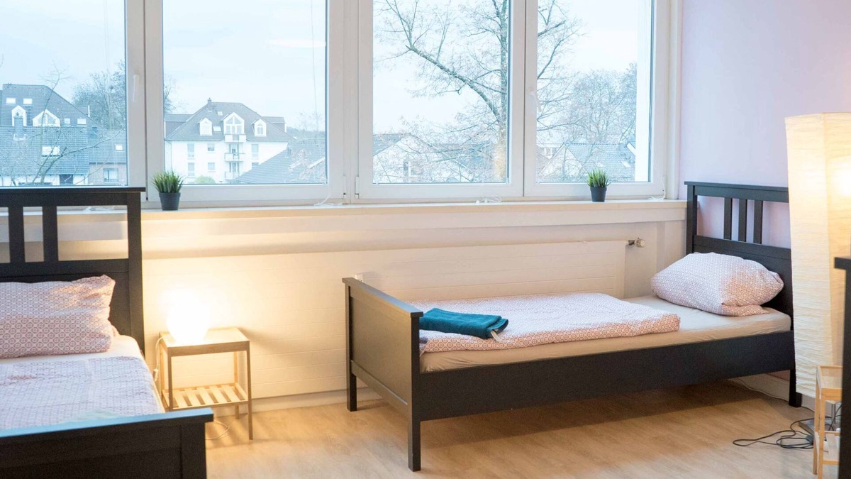 Langenfeld Apartment | Ferienwohnung Langenfeld 04, 80qm, 1 Schlafzimmer, 1 Wohn-/schlafraum, Max. 7 Personen