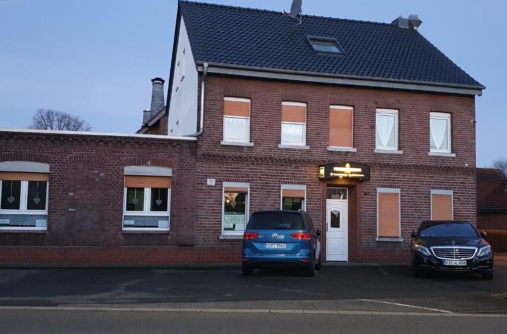 Willich Apartment | Ferienwohnung Linden 180