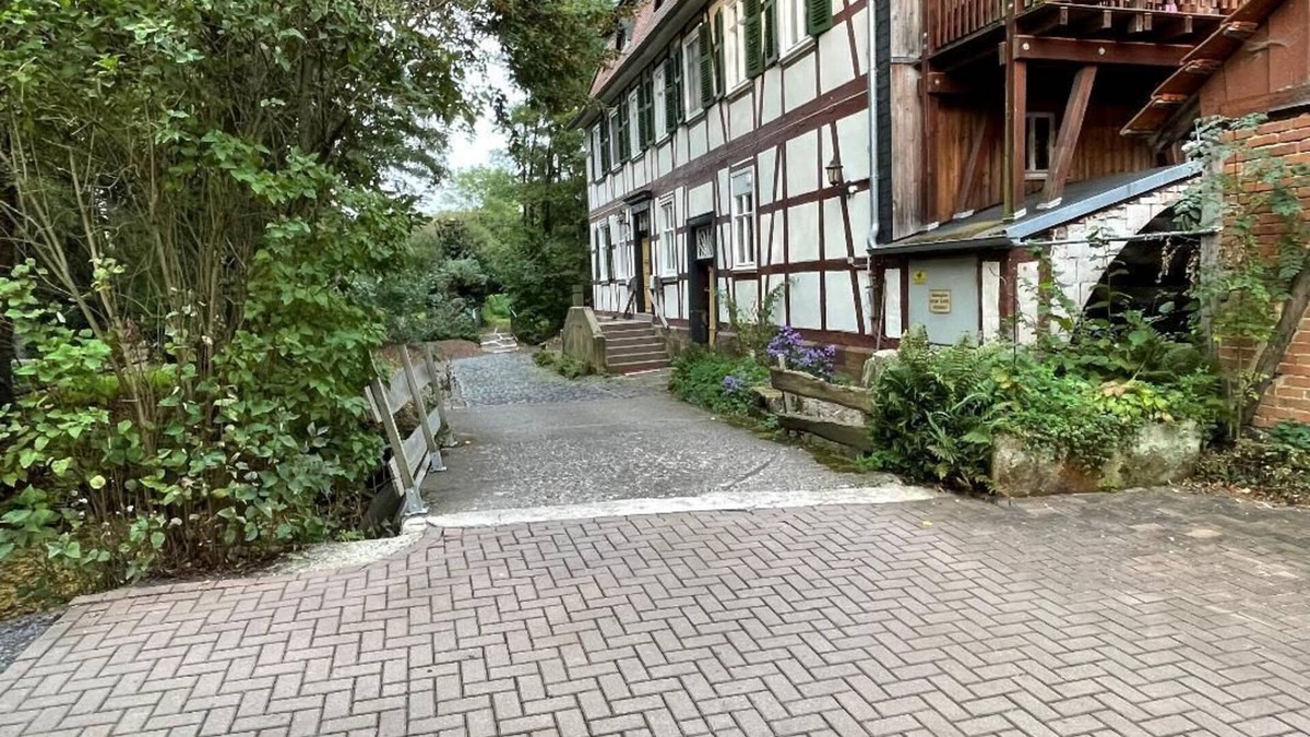 Fritzlar Apartment | Ferienwohnung Mühlradblick