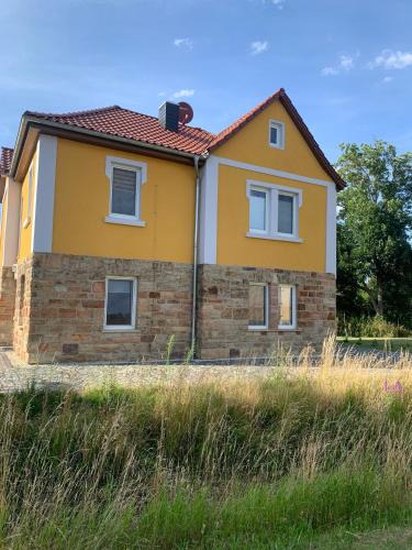 Bad Bibra Apartment | Ferienwohnung Malisa