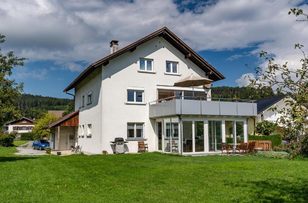 Goefis Apartment | Ferienwohnung Metzler - Blick auf die Berge