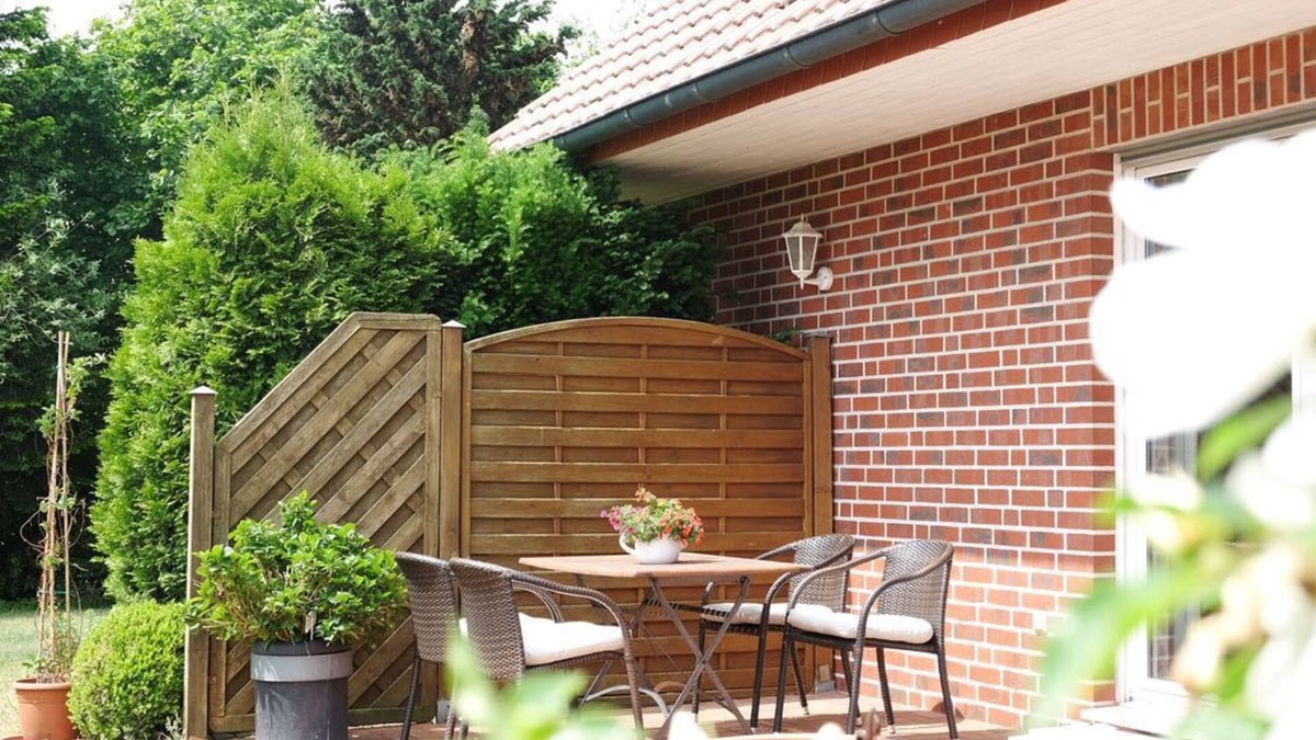 Lippramsdorf Apartment | Ferienwohnung mit Weitblick, 1-4 Pers
