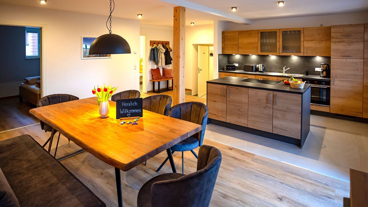 Freudenberg Apartment | Ferienwohnung mit 128 m2 für bis zu 6 Personen