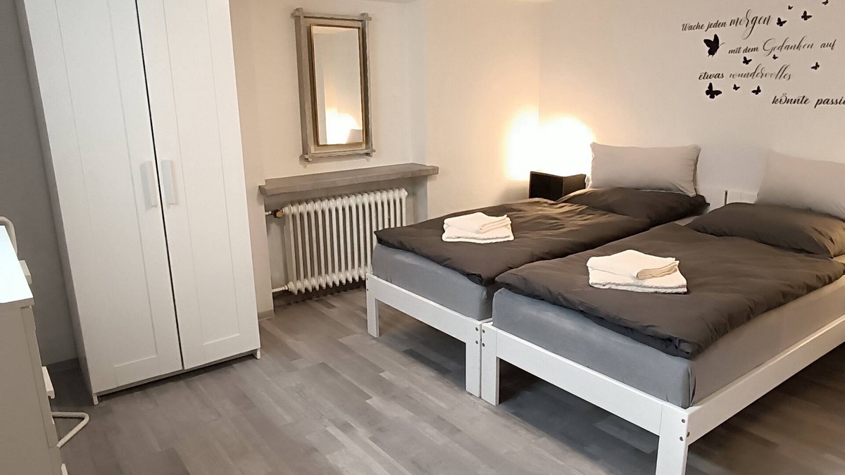 Bad Berleburg Apartment | Ferienwohnung mit Blick zum Schloss