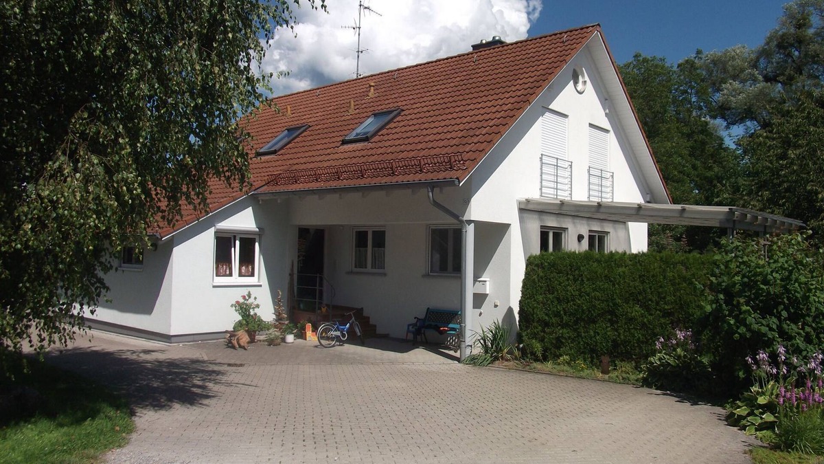 Eriskirch Apartment | Ferienwohnung mit Großem Garten