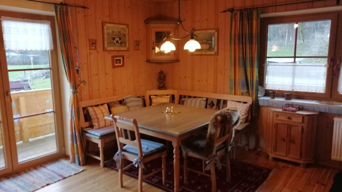 Weissbach Apartment | Ferienwohnung Mittelstation im Dopplerhof 1.og 80 qm, 1 Schlafzimmer