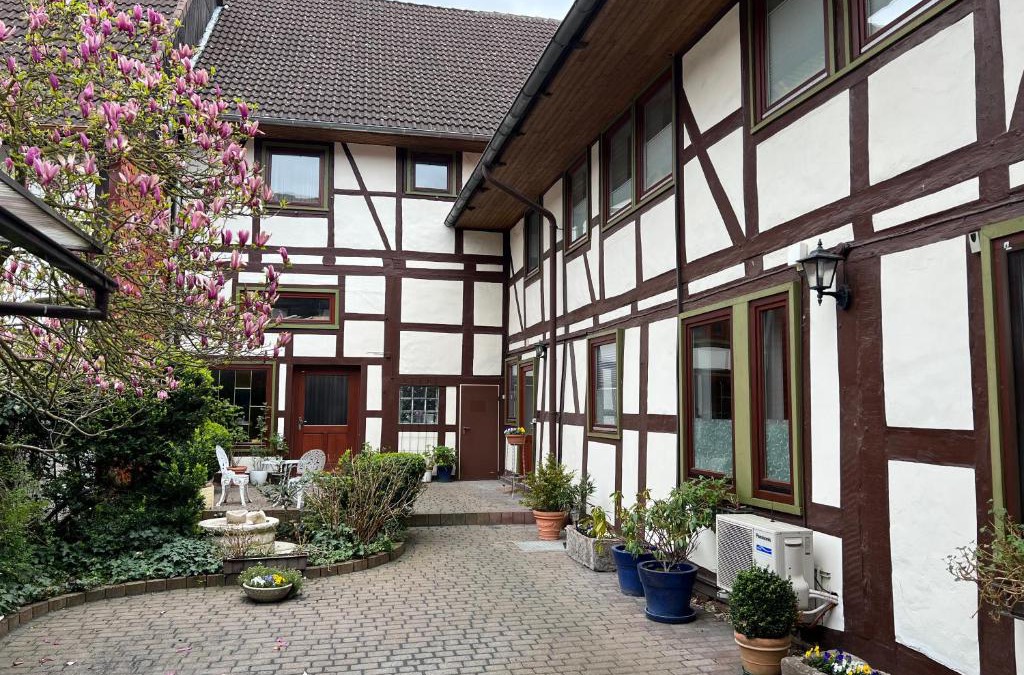 Norten-Hardenberg Apartment | Ferienwohnung/Monteurwohnung in ruhigem Innenhof