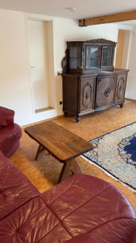 Zulpich Apartment | Ferienwohnung Monteurzimmer Zülpich Bauernhof