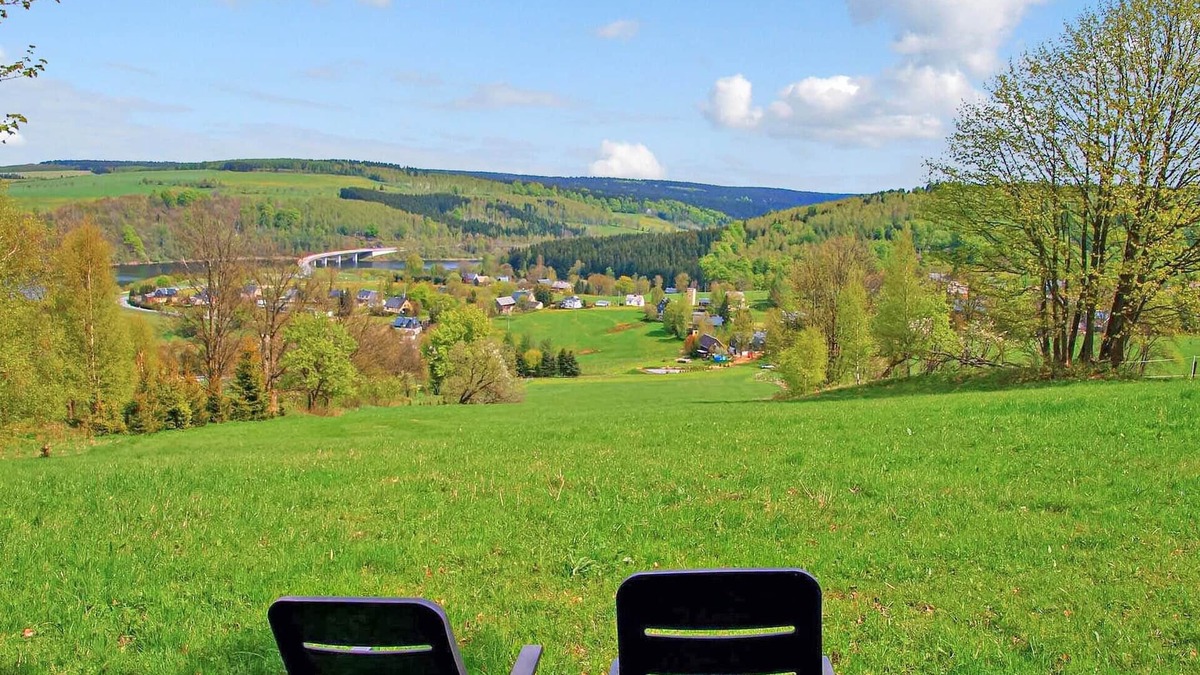 Neuwernsdorf Apartment | Ferienwohnung Neuhausen