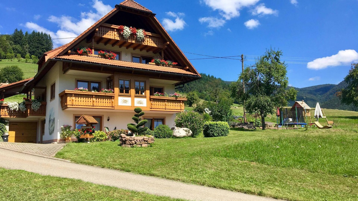Haslachsimonswald Apartment | Ferienwohnung "oben" mit 45 qm, 1 Schlafzimmer, für maximal 3 Personen