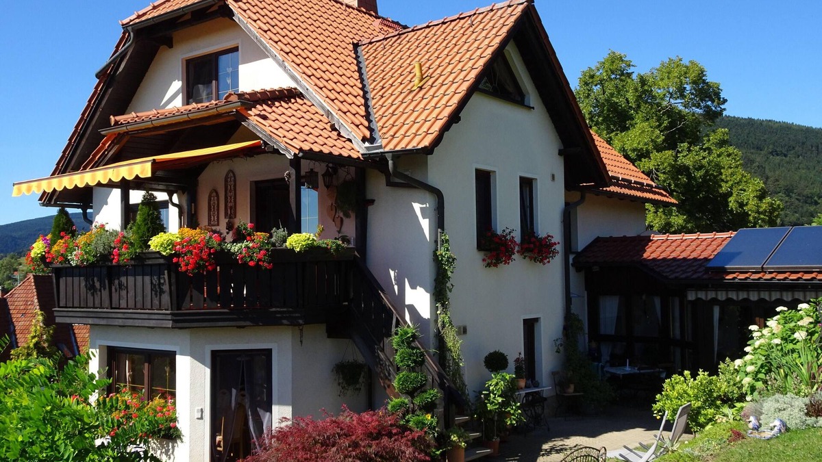 Rauenstein Apartment | Ferienwohnung "Panorama"