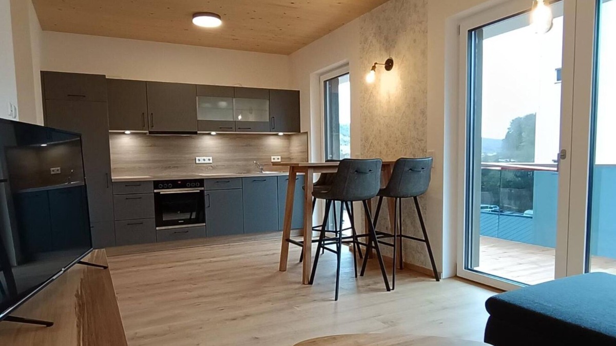 Riedenburg Apartment | Ferienwohnung Rabenstein mit Terrasse