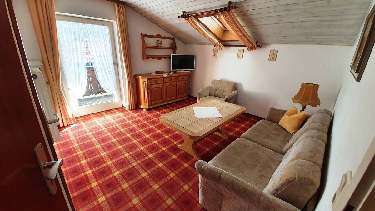 Sankt Valentin Apartment | Ferienwohnung Rauschberg Balk., Küche, 1 Schlaf- u. 1 Wohn-/schlafz., max 4 P