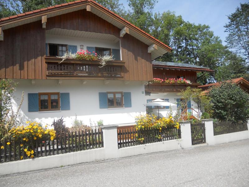 Bad Feilnbach Apartment | Ferienwohnung Riepertinger
