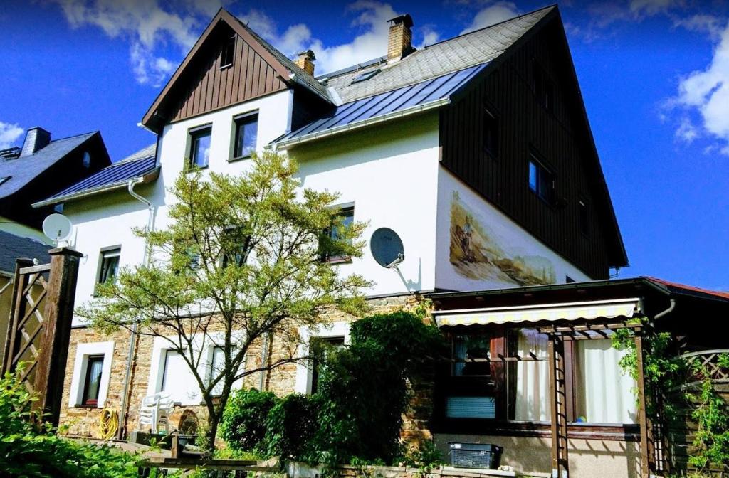 Rittersgrun Apartment | Ferienwohnung Rothen-Adler