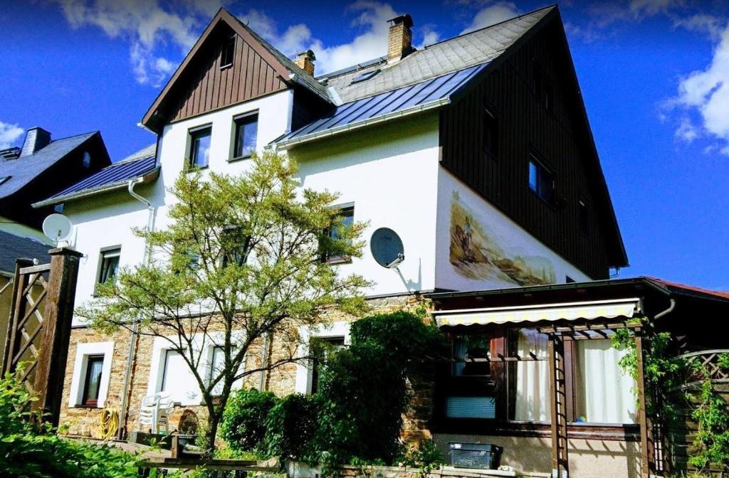 Rittersgrun Apartment | Ferienwohnung-Rothen-Adler