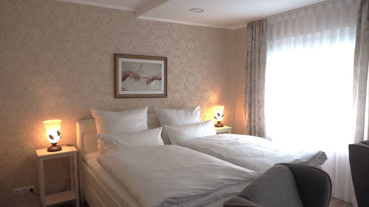 Idar-Oberstein Apartment | Ferienwohnung Schlossblick- Top Location - Flair