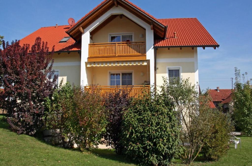 Schmidham Apartment | Ferienwohnung Schneider
