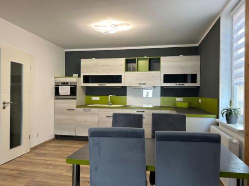 Eisfeld Apartment | Ferienwohnung Schwalbennest
