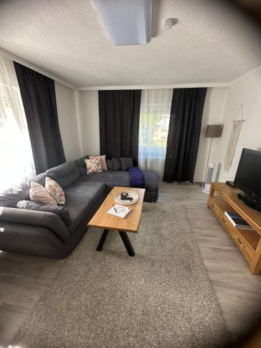 Hilpertsau Apartment | Ferienwohnung Schwarzwälder Tulpe