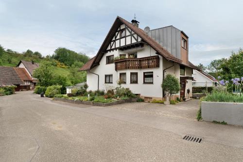 Lauf Apartment | Ferienwohnung Serr
