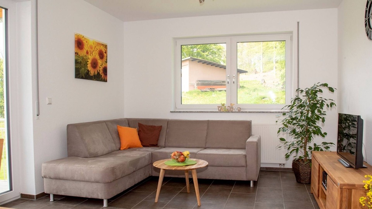 Laichingen Apartment | Ferienwohnung Sonnenblume, 57 qm, 2 Schlafzimmer, Südterrasse, max. 4 Personen