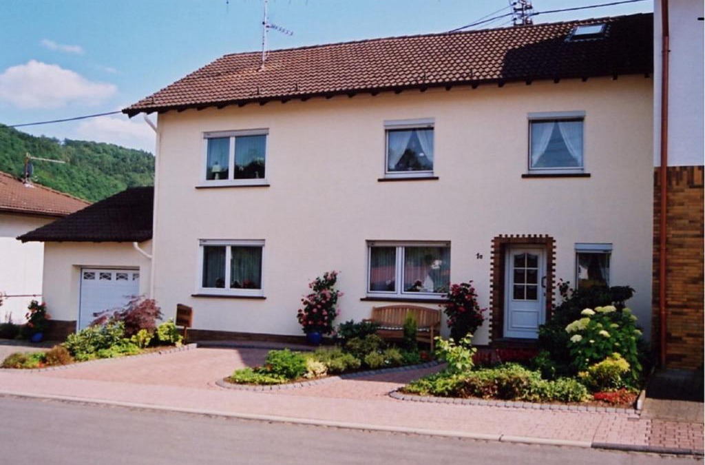 Oberstadtfeld Apartment | Ferienwohnung Steinebach