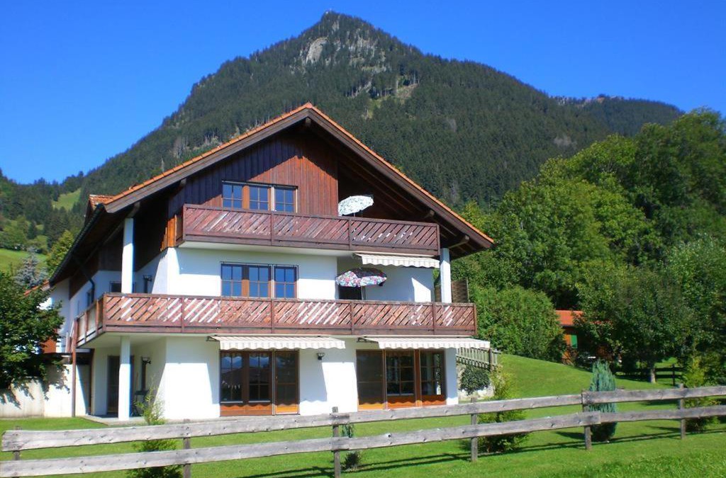 Burgberg Apartment | Ferienwohnung Stoll Helga
