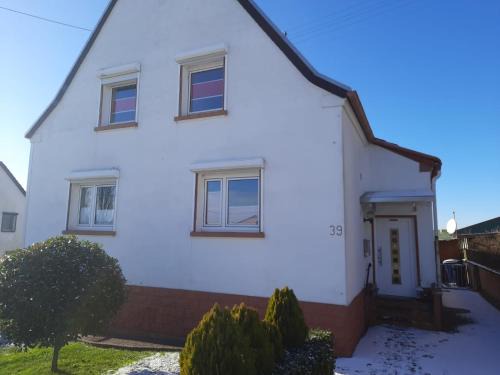 Martinshohe Apartment | Ferienwohnung Stuppi