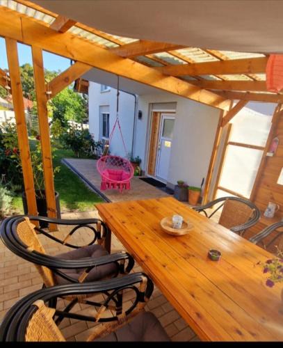 Topchin Apartment | Ferienwohnung Sunny 1