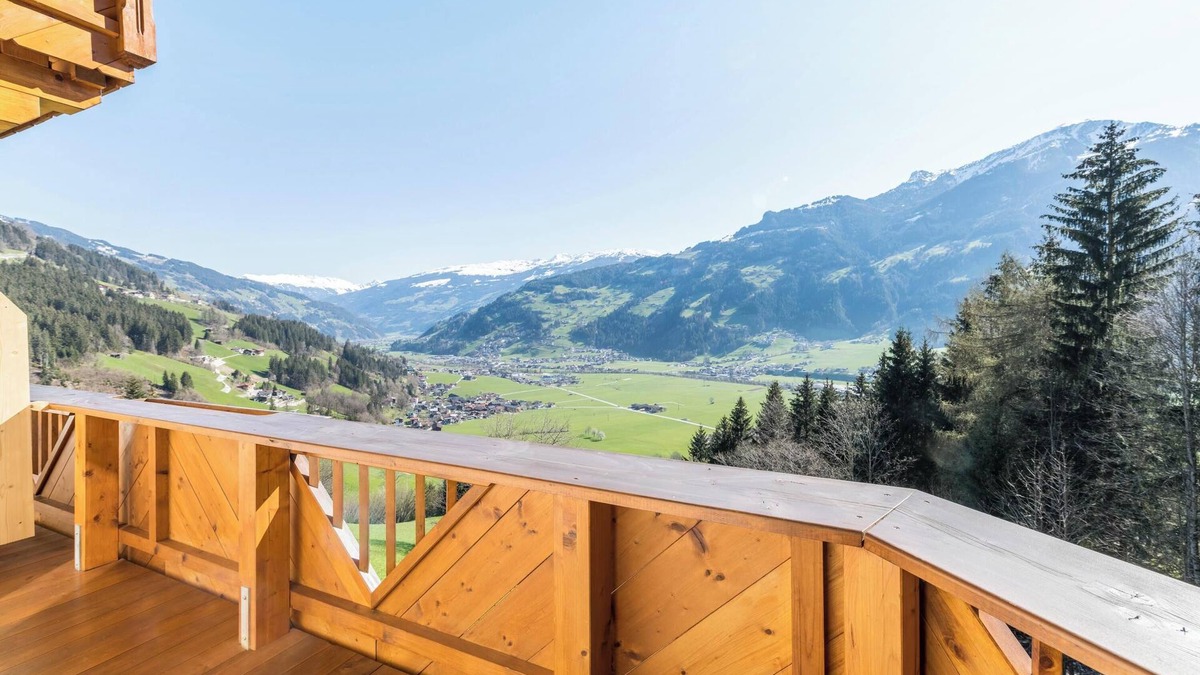 Schwendau Apartment | "Ferienwohnung Valentina" Close to the Ski Resorts Penken & Ahorn with Mountain View