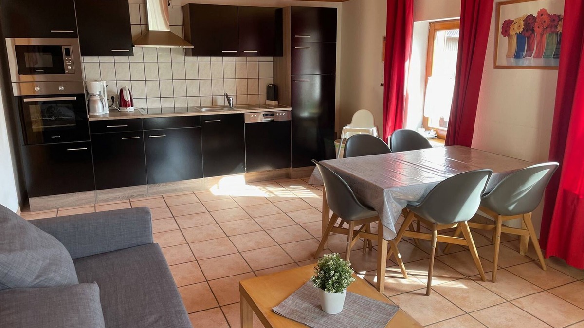 Erbach Apartment | Ferienwohnung Villa Klatschmohn - Ferienwohnungen Elsbacher Hof