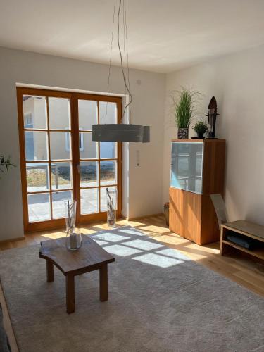 Holzheim a. Forst Apartment | Ferienwohnung Wein
