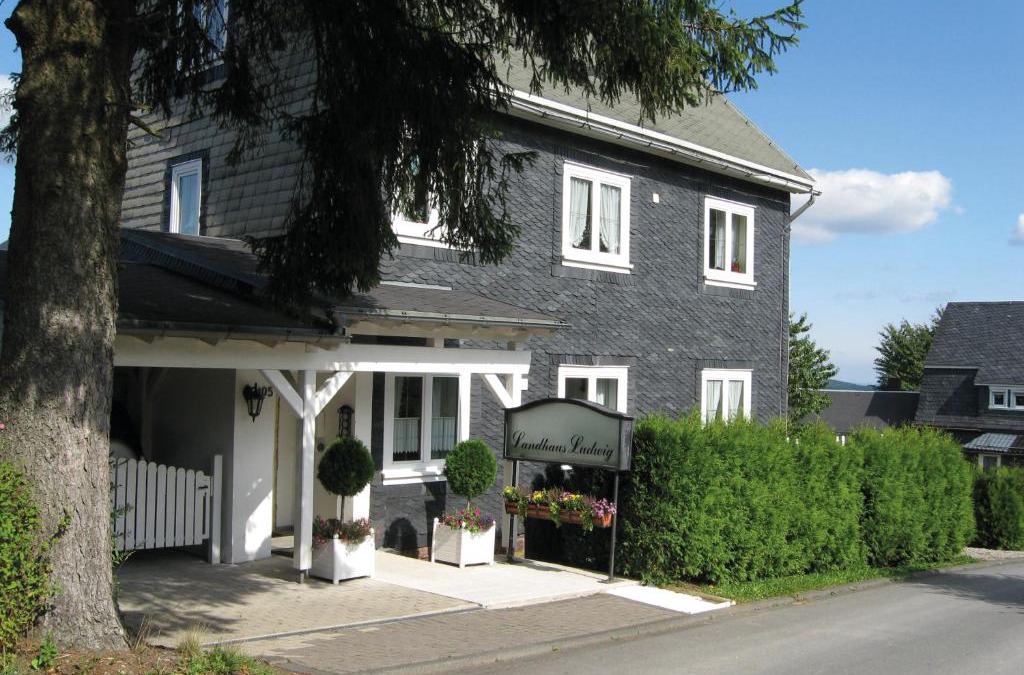 Masserberg Apartment | Ferienwohnung Waldblick im Haus Ludwig