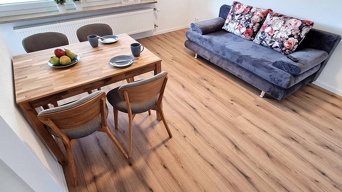 Hilzingen Apartment | Ferienwohnung Walter mit 55qm, 1 Schlafzimmer, 1 Wohn-/schlafzimmer, Max. 4 Personen