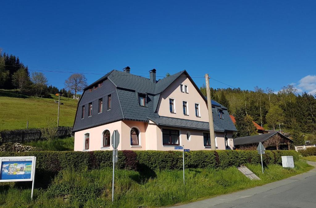 Klingenthal Apartment | Ferienwohnung Wegespinne