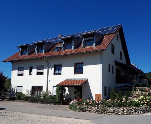 Sinzing Apartment | Ferienwohnung Weigert